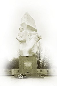 Монумент в селе Ильинское. Фото А.Бокарёва.