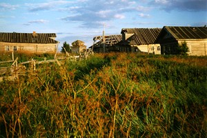 Главная улица деревни. Бывший Поморский тракт. Фото Е.Федосеевой.